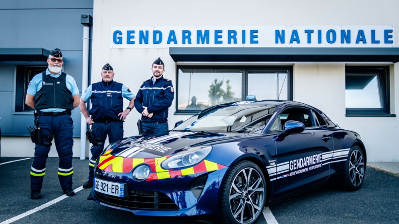 Gendarmerie : les voitures de sport historiques de la BRI en photos